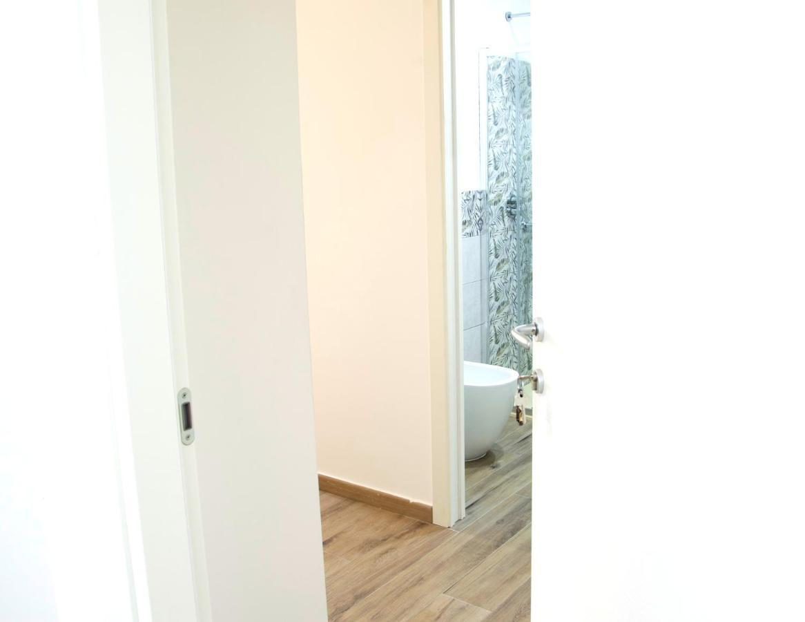 Minerva Rooms Павия Экстерьер фото