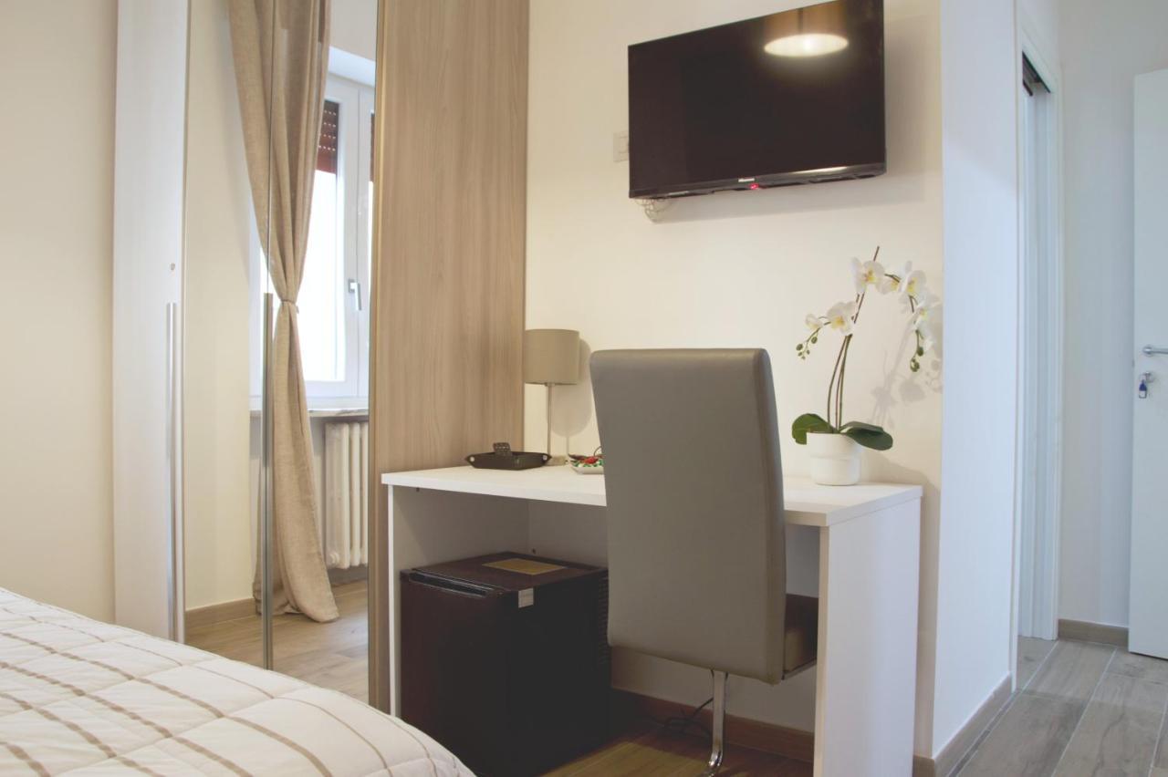 Minerva Rooms Павия Экстерьер фото